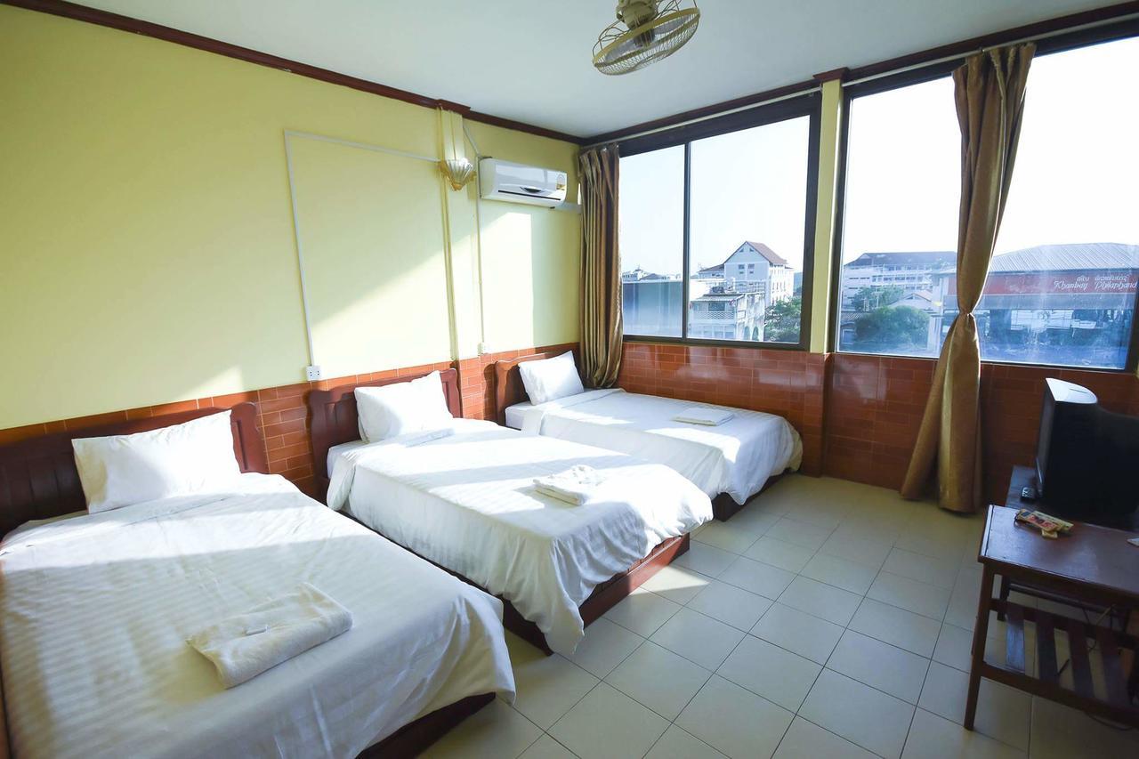 Intouch Guest House В'єнтьян Екстер'єр фото